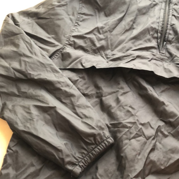 OBEY windbreaker 🖤 - Picture 6 of 8